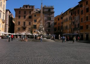 Piazza della Rotonda outside the Pantheon in Rome